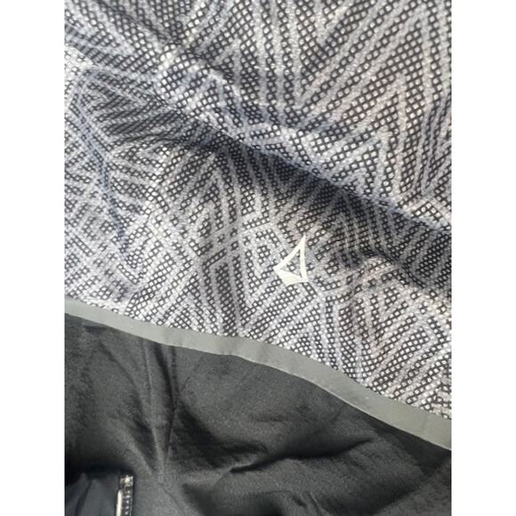 Ivivva by Lululemon Girls Hooded Jacket 10 Black/Grey Geometric Lightweight - Picture 7 of 9